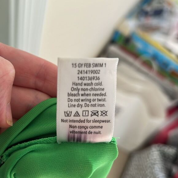 Gymboree Youth boys green size 12 rash guard. - Picture 4 of 4